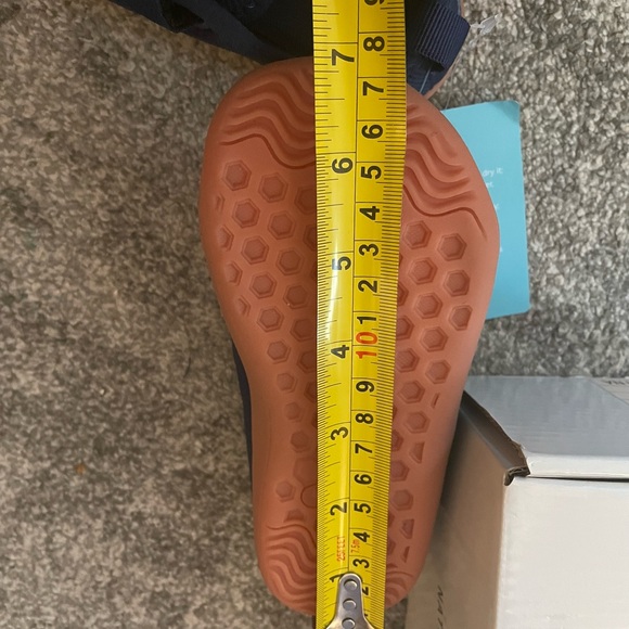 NWT-Wide Feet shoes Toddler 3 yrs old - Picture 13 of 14